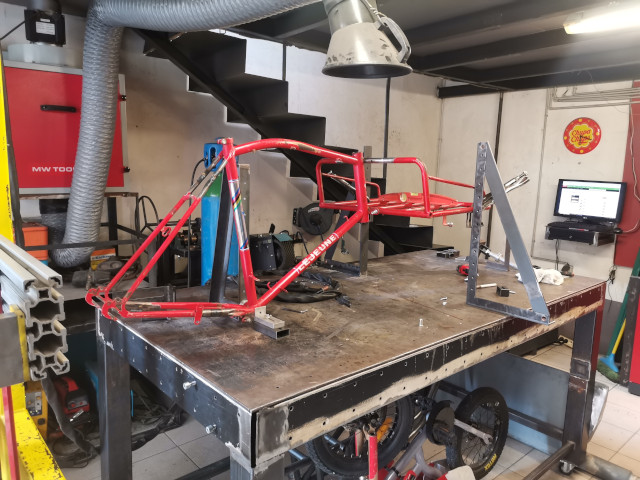 Cobannos cycles réparation cadre velo boucher rouge 9